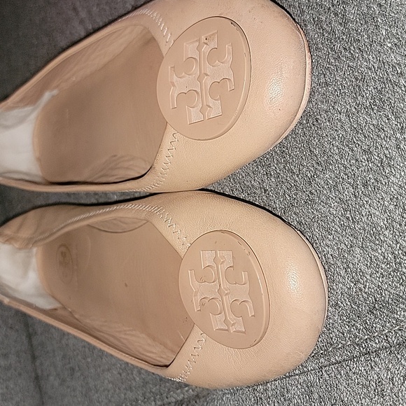 Tory Burch Women's Tan Ballet Flats Size 8 - Picture 3 of 9